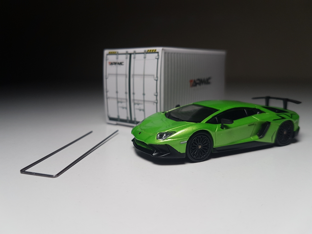 Illustration for article titled Running of the Bulls: Tarmac Works Global:64 Aventador SV